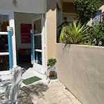 De Saint Clair A 50m Apartment