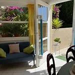 Apartment De Saint Clair A 50m Le Lavandou