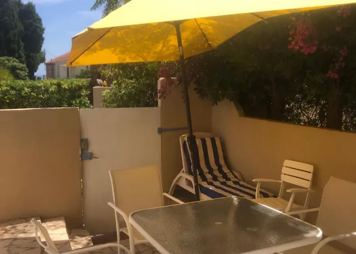 De Saint Clair A 50m Lägenhet Le Lavandou