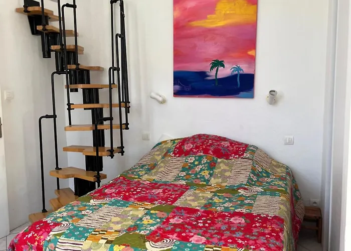 De Saint Clair A 50m Le Lavandou